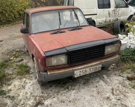 Красный ВАЗ 2107, объемом двигателя 1.7 л и пробегом 3 тыс. км за 332 $, фото 1 на Automoto.ua