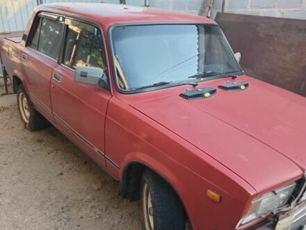 ВАЗ 2107 1989 в Погребище на Automoto.ua Красный ВАЗ 2107, объемом двигателя 1.5 л и пробегом 180 тыс. км за 597 $, фото 1 на Automoto.ua