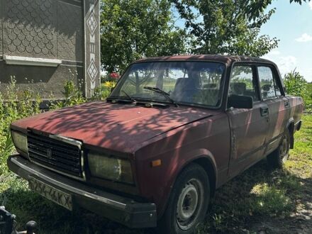 ВАЗ 2107 1989 у Житомирі на Automoto.ua Червоний ВАЗ 2107, об'ємом двигуна 1.6 л та пробігом 1 тис. км за 500 $, фото 1 на Automoto.ua