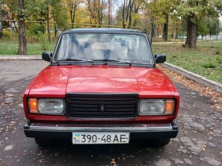 Красный ВАЗ 2107, объемом двигателя 0 л и пробегом 182 тыс. км за 850 $, фото 1 на Automoto.ua