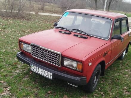 Красный ВАЗ 2107, объемом двигателя 1.3 л и пробегом 98 тыс. км за 593 $, фото 1 на Automoto.ua