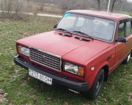 Красный ВАЗ 2107, объемом двигателя 1.3 л и пробегом 98 тыс. км за 593 $, фото 1 на Automoto.ua