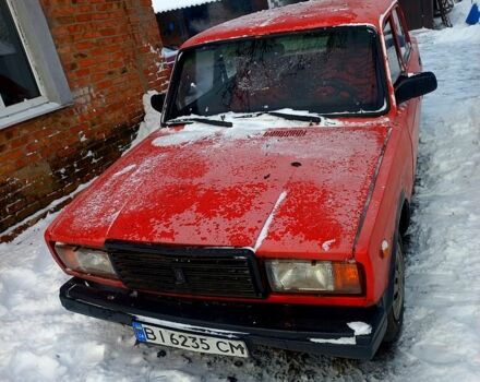 Красный ВАЗ 2107, объемом двигателя 1.5 л и пробегом 65 тыс. км за 300 $, фото 1 на Automoto.ua