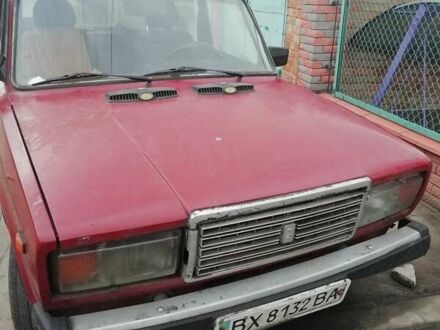 ВАЗ 2107 1989 в Бердичеве на Automoto.ua Красный ВАЗ 2107, объемом двигателя 1.5 л и пробегом 600 тыс. км за 650 $, фото 1 на Automoto.ua