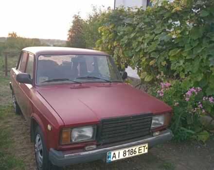 Красный ВАЗ 2107, объемом двигателя 1.3 л и пробегом 30 тыс. км за 606 $, фото 1 на Automoto.ua