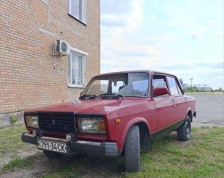 Красный ВАЗ 2107, объемом двигателя 1.3 л и пробегом 300 тыс. км за 650 $, фото 1 на Automoto.ua