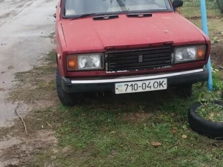 ВАЗ 2107 1990 в Коблеве на Automoto.ua Красный ВАЗ 2107, объемом двигателя 1 л и пробегом 200 тыс. км за 250 $, фото 1 на Automoto.ua