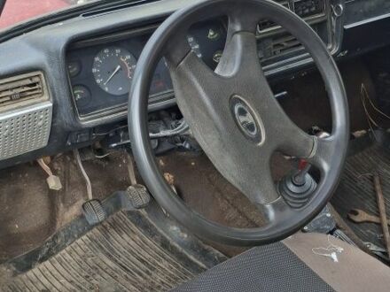 ВАЗ 2107 1990 в Александрие на Automoto.ua Красный ВАЗ 2107, объемом двигателя 0 л и пробегом 90 тыс. км за 500 $, фото 1 на Automoto.ua