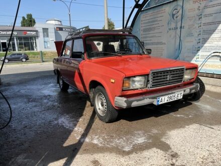 Красный ВАЗ 2107, объемом двигателя 1.5 л и пробегом 150 тыс. км за 1500 $, фото 1 на Automoto.ua