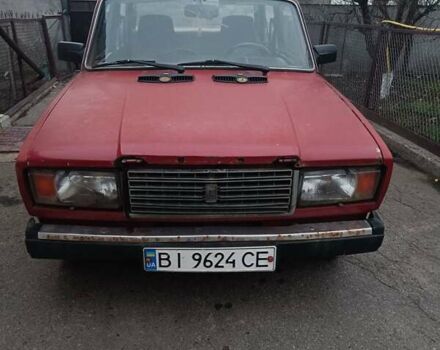 Красный ВАЗ 2107, объемом двигателя 1.45 л и пробегом 300 тыс. км за 450 $, фото 1 на Automoto.ua