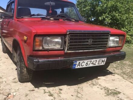 ВАЗ 2107 1990 в Луцке на Automoto.ua Красный ВАЗ 2107, объемом двигателя 1.5 л и пробегом 90 тыс. км за 841 $, фото 1 на Automoto.ua