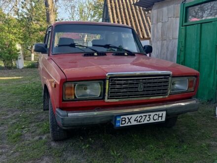 ВАЗ 2107 1990 в Староконстантинов на Automoto.ua Красный ВАЗ 2107, объемом двигателя 1.5 л и пробегом 1000 тыс. км за 550 $, фото 1 на Automoto.ua