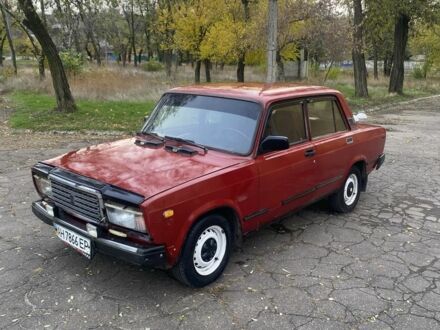 Красный ВАЗ 2107, объемом двигателя 1.6 л и пробегом 180 тыс. км за 833 $, фото 1 на Automoto.ua