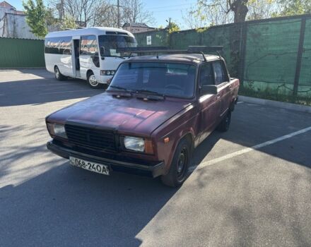Красный ВАЗ 2107, объемом двигателя 1.5 л и пробегом 200 тыс. км за 550 $, фото 1 на Automoto.ua