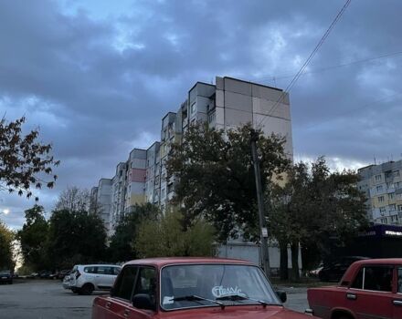 ВАЗ 2107 1991 в Кропивницком (Кировограде) на Automoto.ua Красный ВАЗ 2107, объемом двигателя 1.5 л и пробегом 10 тыс. км за 713 $, фото 1 на Automoto.ua