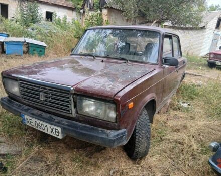 Красный ВАЗ 2107, объемом двигателя 1.5 л и пробегом 3 тыс. км за 850 $, фото 1 на Automoto.ua