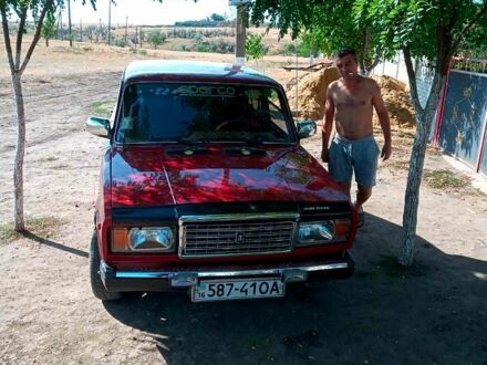 Красный ВАЗ 2107, объемом двигателя 1.6 л и пробегом 0 тыс. км за 1350 $, фото 1 на Automoto.ua