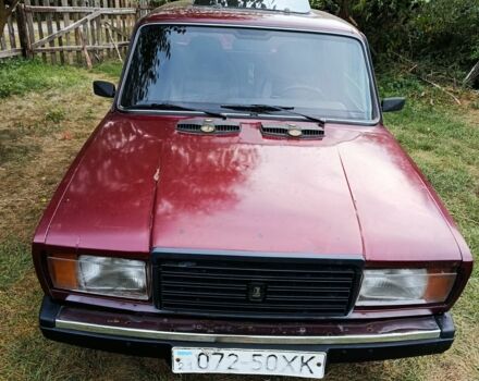 Красный ВАЗ 2107, объемом двигателя 1 л и пробегом 100 тыс. км за 628 $, фото 1 на Automoto.ua