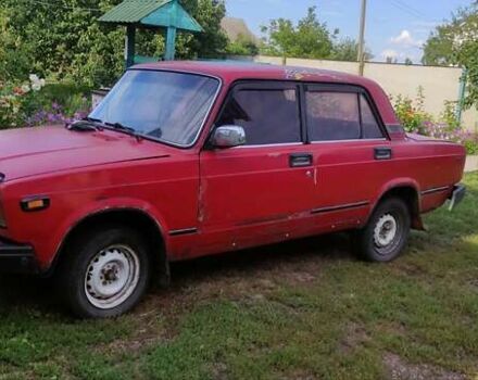 Красный ВАЗ 2107, объемом двигателя 1.3 л и пробегом 100 тыс. км за 691 $, фото 1 на Automoto.ua