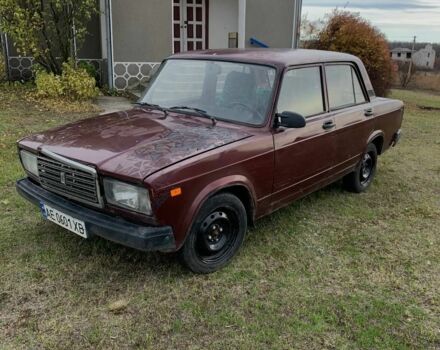 ВАЗ 2107 1991 в Каменское - Днепродзержинск на Automoto.ua Красный ВАЗ 2107, объемом двигателя 1.5 л и пробегом 100 тыс. км за 334 $, фото 1 на Automoto.ua