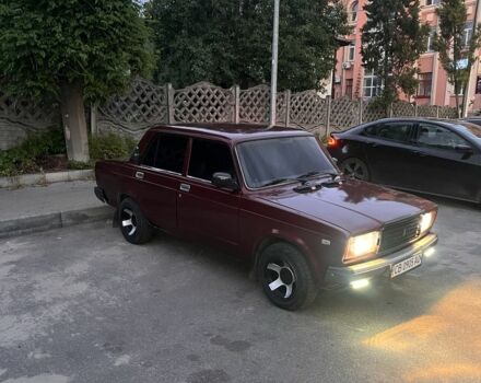 Красный ВАЗ 2107, объемом двигателя 1.5 л и пробегом 50 тыс. км за 1700 $, фото 1 на Automoto.ua