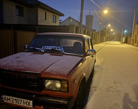 Красный ВАЗ 2107, объемом двигателя 1.6 л и пробегом 37 тыс. км за 1301 $, фото 1 на Automoto.ua