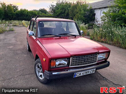 ВАЗ 2107 1992 в Тальном на Automoto.ua Красный ВАЗ 2107, объемом двигателя 1.5 л и пробегом 100 тыс. км за 670 $, фото 1 на Automoto.ua