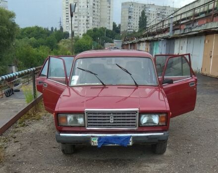 Красный ВАЗ 2107, объемом двигателя 1.5 л и пробегом 230 тыс. км за 1000 $, фото 1 на Automoto.ua