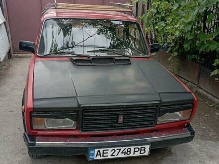 Красный ВАЗ 2107, объемом двигателя 1.5 л и пробегом 100 тыс. км за 850 $, фото 1 на Automoto.ua