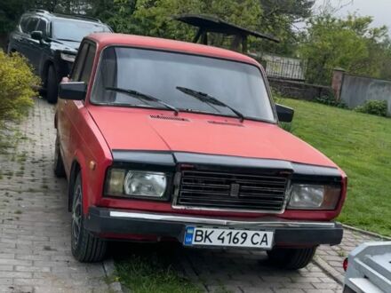 Красный ВАЗ 2107, объемом двигателя 1.3 л и пробегом 20 тыс. км за 299 $, фото 1 на Automoto.ua