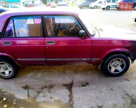 Красный ВАЗ 2107, объемом двигателя 1.5 л и пробегом 610 тыс. км за 600 $, фото 1 на Automoto.ua