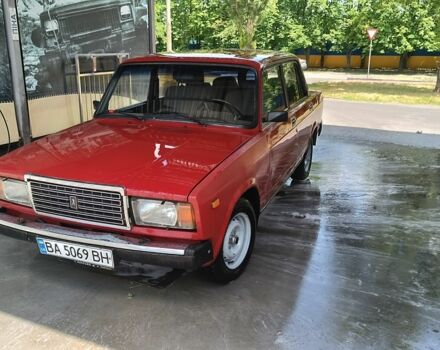 Красный ВАЗ 2107, объемом двигателя 1.5 л и пробегом 42 тыс. км за 725 $, фото 1 на Automoto.ua