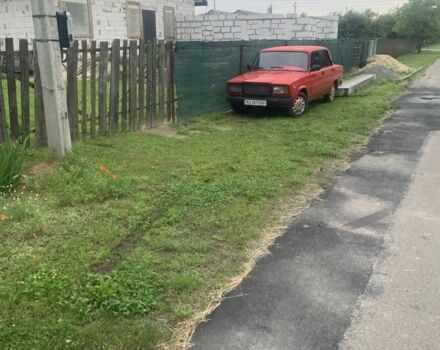 ВАЗ 2107 1994 в Буче на Automoto.ua Красный ВАЗ 2107, объемом двигателя 1.5 л и пробегом 3 тыс. км за 1400 $, фото 1 на Automoto.ua