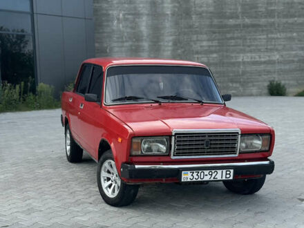 Красный ВАЗ 2107, объемом двигателя 1.6 л и пробегом 70 тыс. км за 1500 $, фото 1 на Automoto.ua