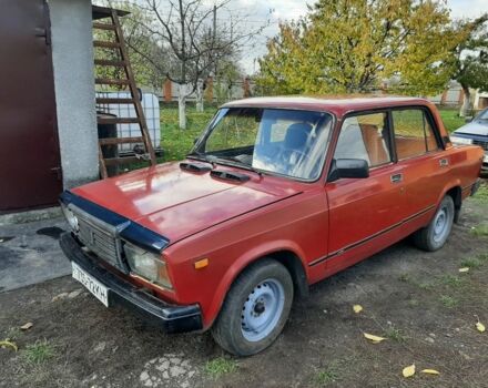 Красный ВАЗ 2107, объемом двигателя 1.5 л и пробегом 35 тыс. км за 561 $, фото 1 на Automoto.ua