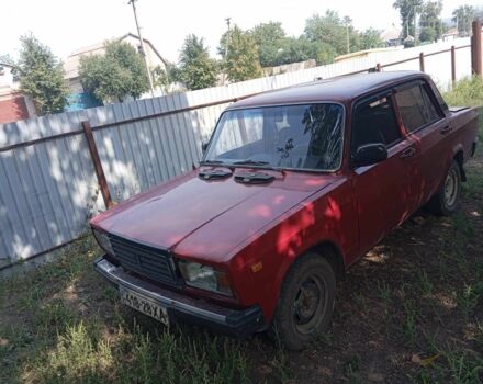 ВАЗ 2107 1994 в Чугуеве на Automoto.ua Красный ВАЗ 2107, объемом двигателя 0 л и пробегом 61 тыс. км за 1100 $, фото 1 на Automoto.ua