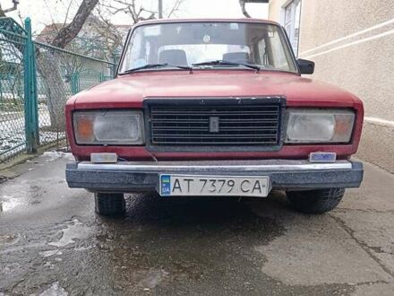 Красный ВАЗ 2107, объемом двигателя 1.5 л и пробегом 94 тыс. км за 700 $, фото 1 на Automoto.ua
