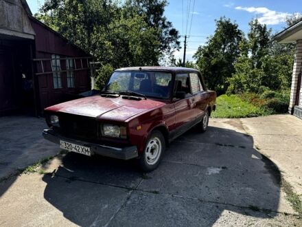 ВАЗ 2107 1994 в Хмельницком на Automoto.ua Красный ВАЗ 2107, объемом двигателя 0 л и пробегом 86 тыс. км за 700 $, фото 1 на Automoto.ua