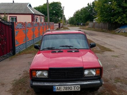 ВАЗ 2107 1994 в Малой Виске на Automoto.ua Красный ВАЗ 2107, объемом двигателя 1.5 л и пробегом 100 тыс. км за 500 $, фото 1 на Automoto.ua