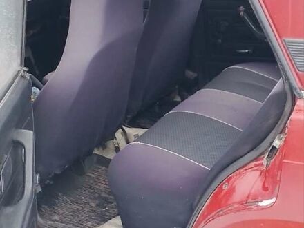 Красный ВАЗ 2107, объемом двигателя 0 л и пробегом 32 тыс. км за 809 $, фото 1 на Automoto.ua