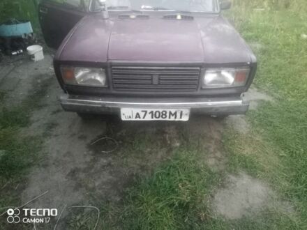 ВАЗ 2107 1995 у Буче на Automoto.ua Червоний ВАЗ 2107, об'ємом двигуна 1 л та пробігом 10 тис. км за 729 $, фото 1 на Automoto.ua