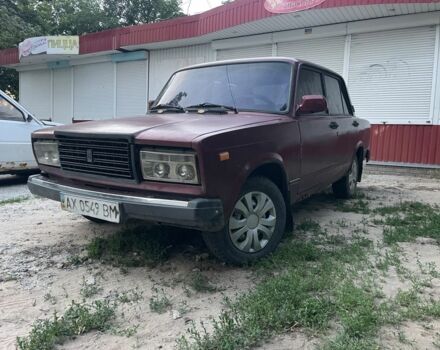 Красный ВАЗ 2107, объемом двигателя 1.5 л и пробегом 3 тыс. км за 600 $, фото 1 на Automoto.ua