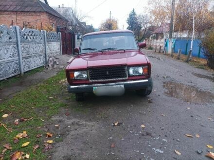 Красный ВАЗ 2107, объемом двигателя 8 л и пробегом 155 тыс. км за 738 $, фото 1 на Automoto.ua