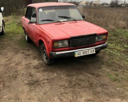 Красный ВАЗ 2107, объемом двигателя 1.5 л и пробегом 1000 тыс. км за 392 $, фото 1 на Automoto.ua