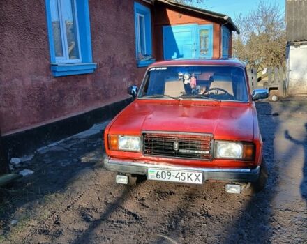 Красный ВАЗ 2107, объемом двигателя 5 л и пробегом 53 тыс. км за 800 $, фото 1 на Automoto.ua
