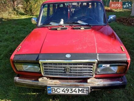 Красный ВАЗ 2107, объемом двигателя 1.6 л и пробегом 75 тыс. км за 500 $, фото 1 на Automoto.ua