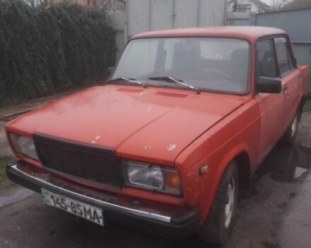 Красный ВАЗ 2107, объемом двигателя 1.5 л и пробегом 200 тыс. км за 616 $, фото 1 на Automoto.ua