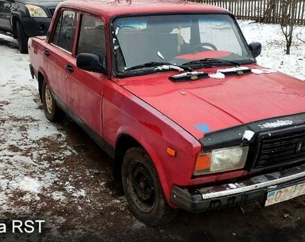 Красный ВАЗ 2107, объемом двигателя 1.6 л и пробегом 150 тыс. км за 375 $, фото 1 на Automoto.ua