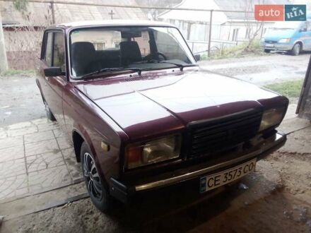 Красный ВАЗ 2107, объемом двигателя 1.45 л и пробегом 255 тыс. км за 750 $, фото 1 на Automoto.ua