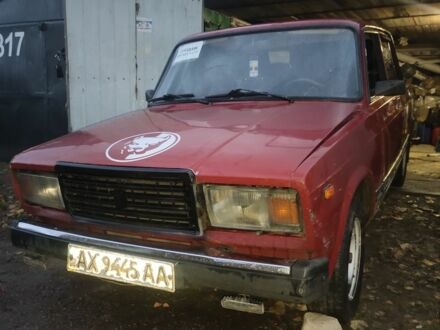 Красный ВАЗ 2107, объемом двигателя 1.5 л и пробегом 135 тыс. км за 619 $, фото 1 на Automoto.ua